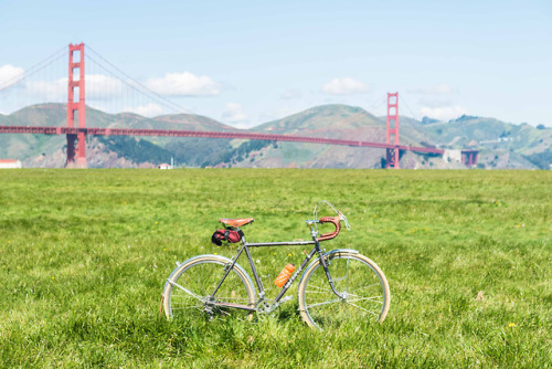 veloorange: Went to SF, took a photo of my bike
