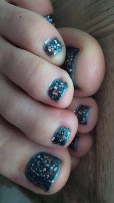 feetgirly86:  Close up toes 👣😋