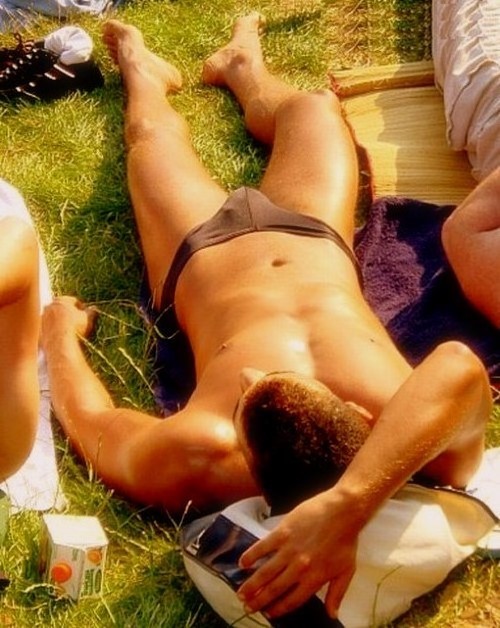 amateur-twink-ass:   Watch Twinks as they play with their rock ツHARDツ cocks and