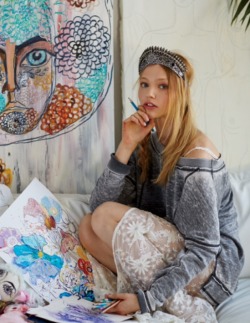 thotfox:  Sasha Pivovarova and her art 