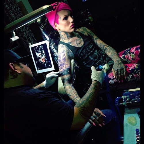 jeffreestar:@nikkohurtado is about to kill this #catwoman portrait!!! (at Black Anchor Collective)
