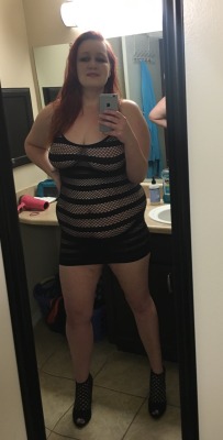 scarletoshea:  Today’s outfit. I need new lingerie!