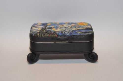 unicorn-meat-is-too-mainstream:  Curiously Awesome Altoid Tin Sculptures by Carolyn Ribstein 