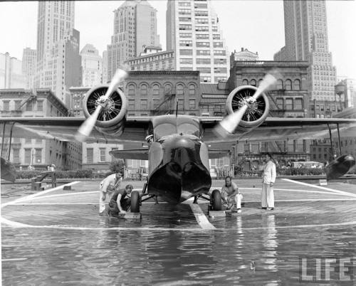 Downtown Skyport(Margaret Bourke-White. 1937)