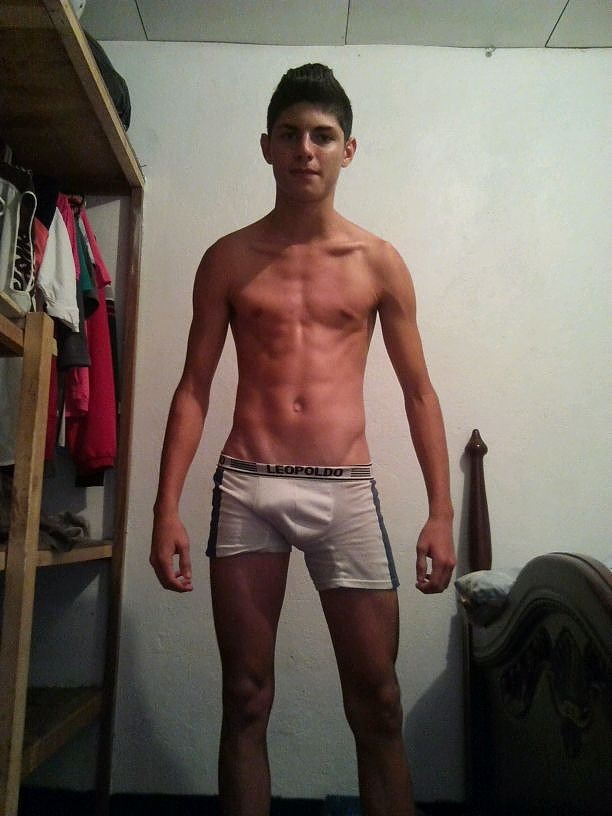 penesricosii:  Un fan nos envio estas fotos a nuestro correo pns_13@hotmail.com 