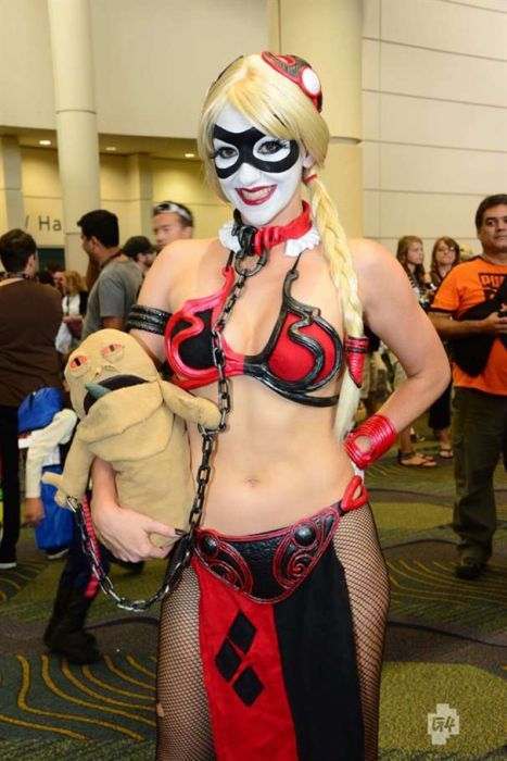 Sex cosplayed:  Harley Quinn Slave Leia Mash pictures