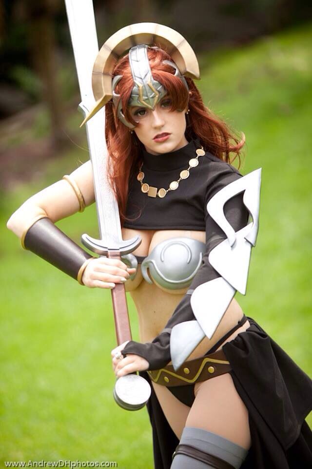 hotcosplaybabes:  Cosplay Babe