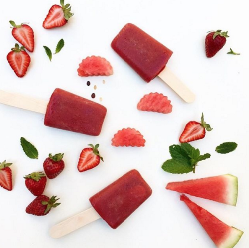 Easy Peazy.
Love this tip from Meg Thompson of My Wholefood Romance. All you need to do is blend some watermelon, strawberries & mint together, pour them into moulds & freeze.
We’ve tried and tested, and they are good!