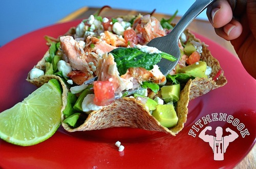 Ezekiel Tortilla Taco Salmon Salad (traduccion en espanol abajo) Ingredients: 1 large Ezekiel tortil