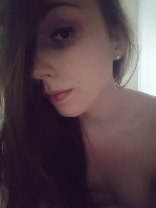 lil-uni:  Random selfies this week :3<3 <3 <3