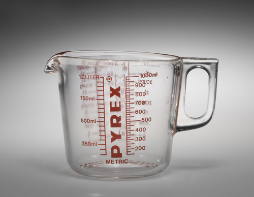 cmog:The first Pyrex measuring cup in this post never made it to production. Designer Dennis Younge 