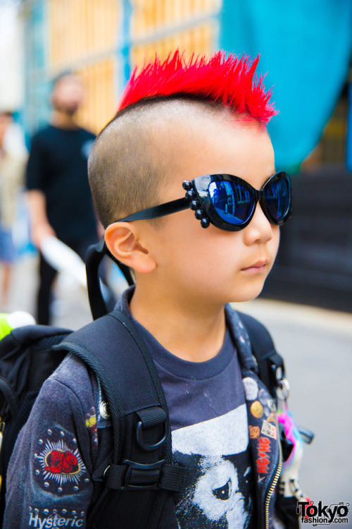 tokyo-fashion:6-year-old Sotaro on the street in Harajuku with his cute pink mohawk hairstyle, a Hys