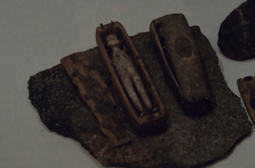 fallbabylon - Miniature coffins and dolls found hidden in a cave...