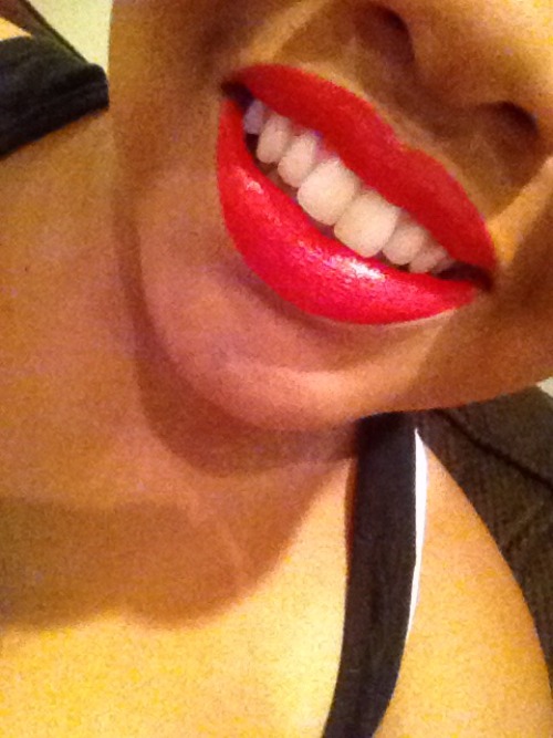 ifyougotit:  I got bored and took pics of my lips.