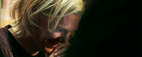 robokittens:mrs-mob-johnlocked:The Fifth Estatethis is literally the only time i have ever been remo