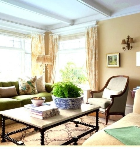 Traditional Living Room - Living RoomLarge Elegant Enclosed Light Wood Floor, Brown Floor And Coffered