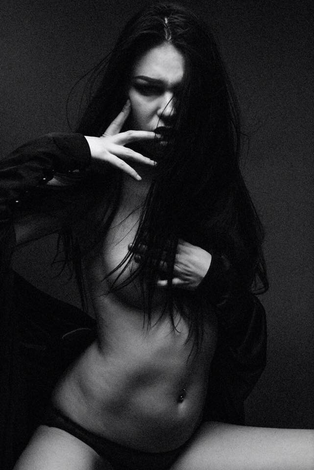 sonniemarie-model:  @kencredible | @sonniemarie-model 