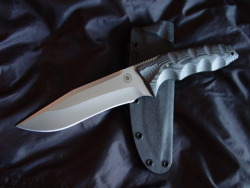 gunsknivesgear:  Reprizor from DMKnives.