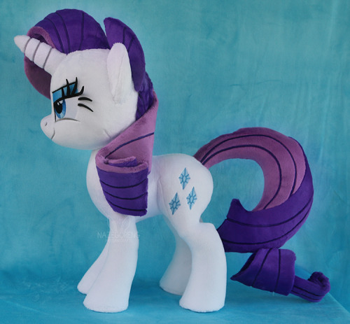 nazegoreng:Gift: Signed Rarity Custom Plush DA: http://nazegoreng.deviantart.com/art/Gift-Rarity-Custom-Plush-638534952 Learn how to plush with over 100 plush making related posts on my Patreon:  www.patreon.com/NazegorengX3 Dat look