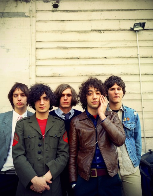 tekena:The Strokes