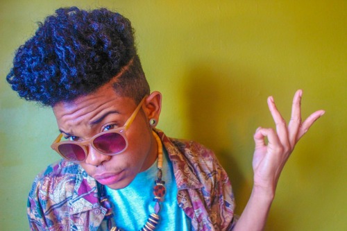 joy-licious:  jerrielzapata:  High contrast / Blackedout.  That hair. ❤❤❤