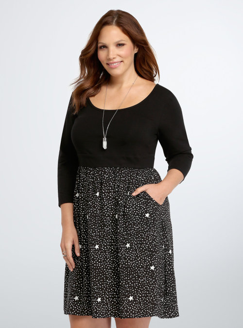 littlealienproducts:Starry Skater Skirt from Torrid