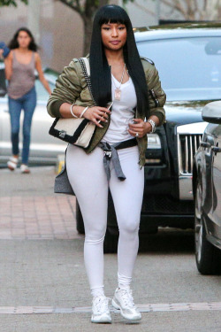 celebritiesofcolor:  Nicki Minaj out in Beverly Hills