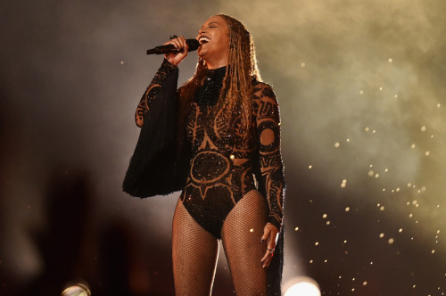 dbarraja:  Beyoncé & Kendrick Lamar Performing at the 2016 BET Awards (June 26)