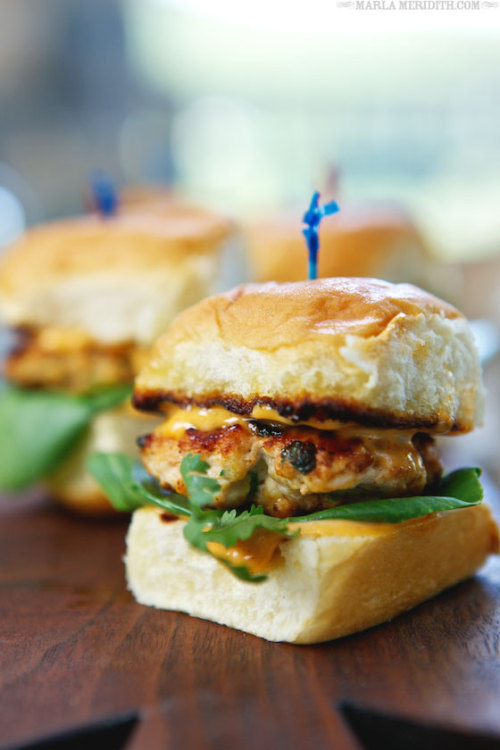 yumi-food:Grilled Thai Spiced Chicken Sliders