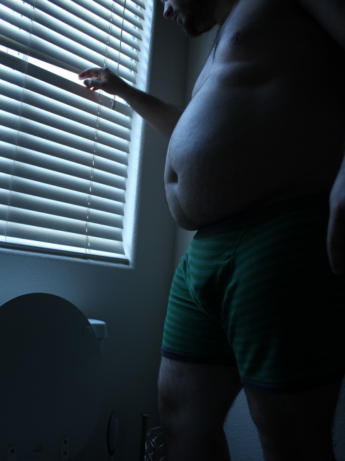 between-paradise:This lighting looked nice to me~