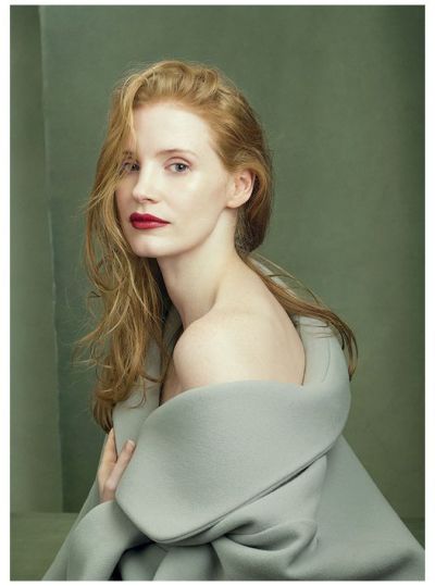 kiki-de-la-petite-flaque:Jessica Chastain photographiée par Annie Leibovitz pour