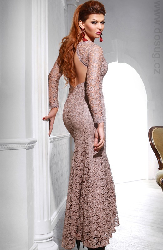 daewoosexmachina:  Aurelia 