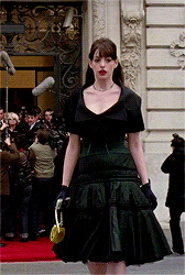 wardrobe appreciation  »  Andrea Sachs (The Devil Wears Prada)
