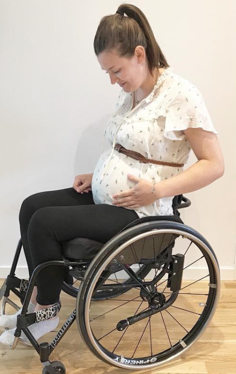 phelddagrif: For you who like paralyzed pregnant women.  Sorry that it’s the same woman o