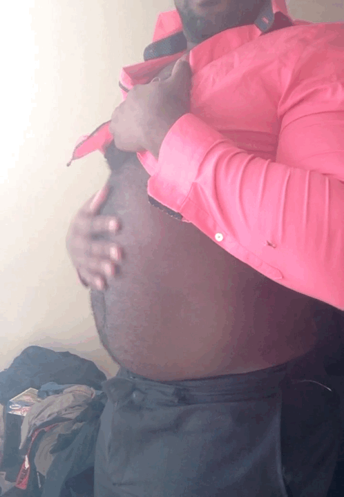 lifteatgrowrepeat:Oops Jayson really didn&rsquo;t think he grew that much during his pregnancy&a