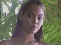 labonitafanny:  Beyoncé covers VOGUE: Behind