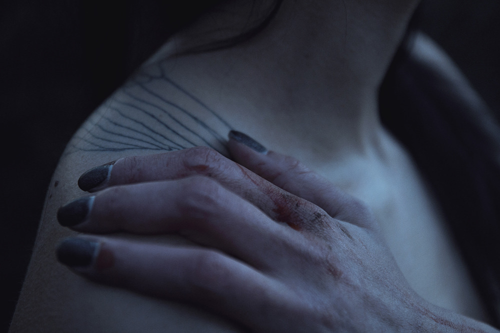 elenahelfrecht:  Arise.Model: Amaryllis FacebookWebsite