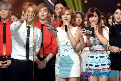 seven springs of apink ♡