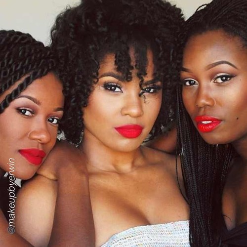the-luscious-curlbombs:  www.the-luscious-curlbombs.tumblr.com