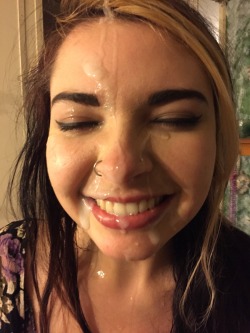 spermafacials:  Emo cumlover smiles after massive face cumshot