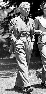 chaplinfortheages:  royallymonroe:  Charlie Chaplin looking extremely handsome in