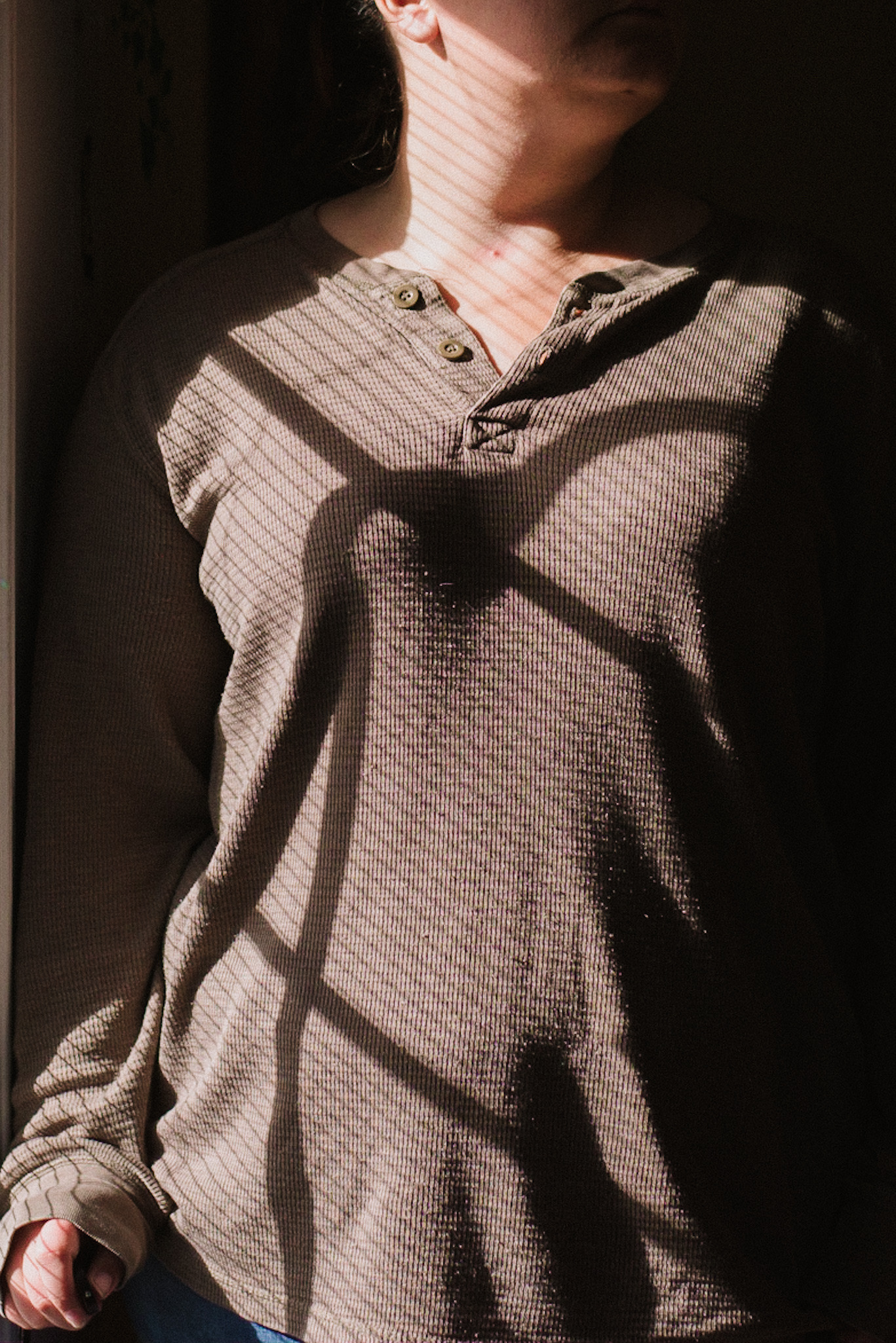 sometimesdesperate:I did another taking my sweater off series but this time with more dramatic lighting and a new bra that I will be returning bc it doesn’t fit right but it does look cute.