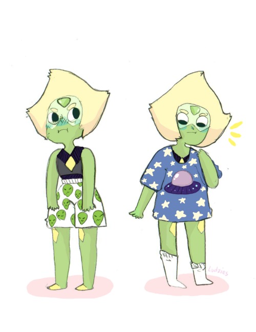 leahleah206:PERIDOT IS SUCH A CUTIE WTF