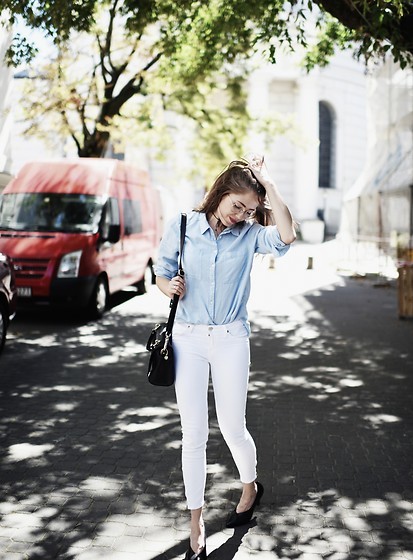 white jeans &amp; blue shirt (by Kasia Gorol)