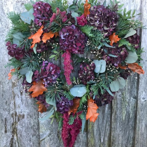 #beautiful #autumn#wreath made with bits and bobs &hellip;&hellip;.#realflorist#shropshirefl