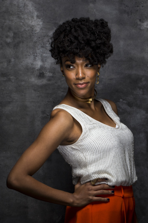 “Star Trek: Discovery” casts a new lead, and Sonequa Martin-Green is not a captain 
