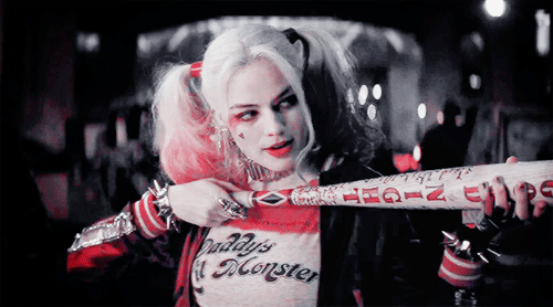 harleyquinnsquad:  She’s beauty, she’s grace, she’ll punch you in the face!