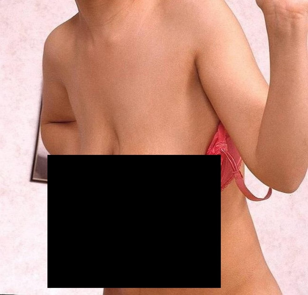 titten-des-tages: If you wana know what’s behind the censor bar you have to check