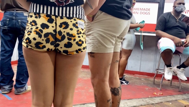 scrivnationx:Teasing Jiggly Ass Pawg In Cheetah Print Booty Shorts.This food spot