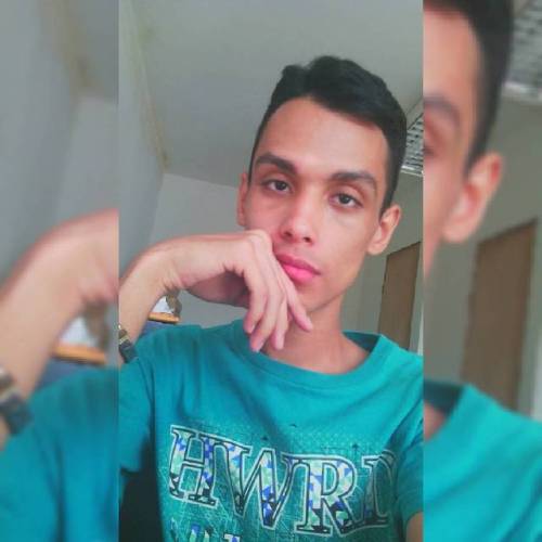 hold up, they don&rsquo;t love you like I love you&hellip; #selfie #selfieboy #instapic #instamoment